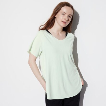 Безшовна футболка UNIQLO серії AIRism