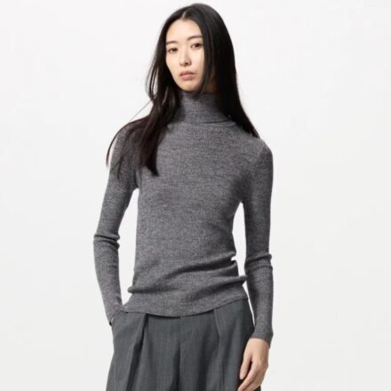 Гольф у рубчик UNIQLO з 100% вовни мериноса