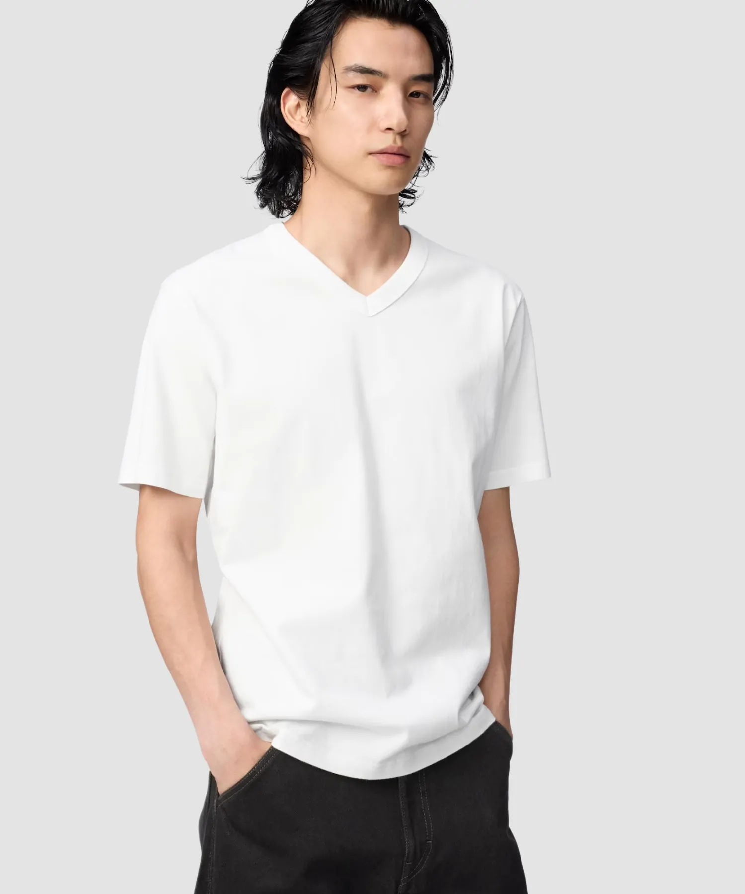 Футболка з V-вирізом преміум-серії UNIQLO U